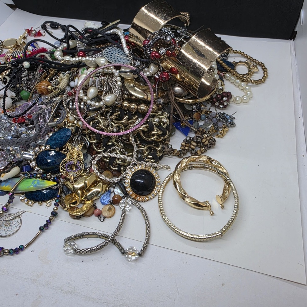 Craft Jewelry Lot Misc Beads Chains Stones For Repair Repurpose 4 Lbs 10 Oz - Picture 7 of 11